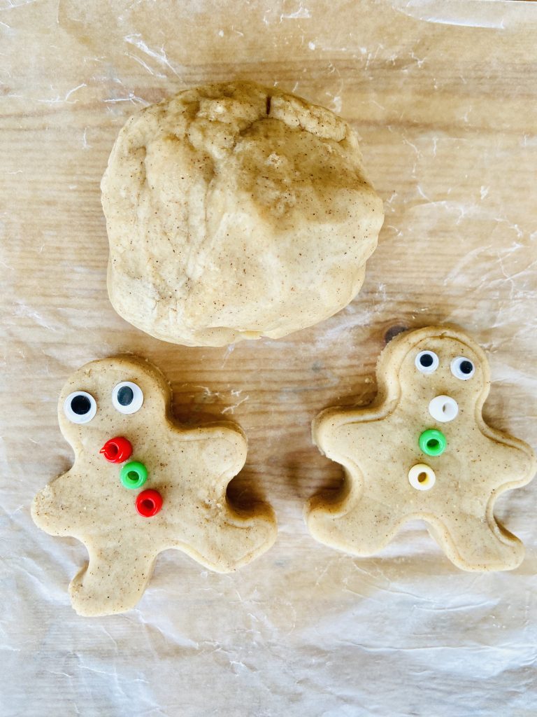 christams playdough ideas